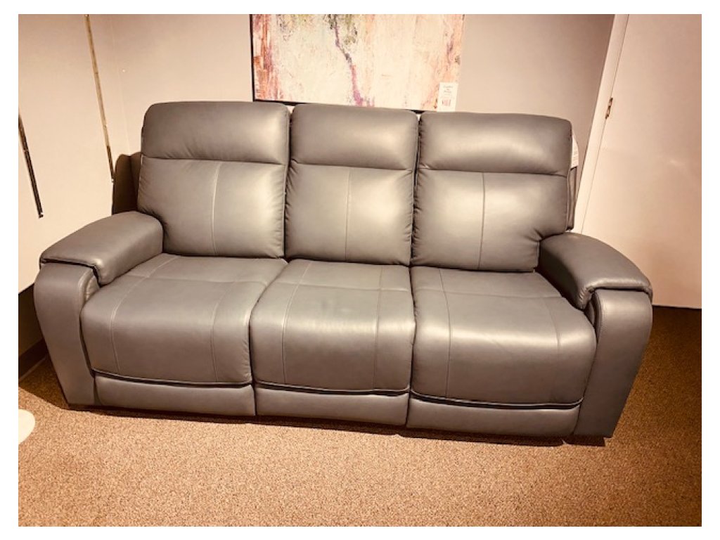 Avery Sofa & Recliner
