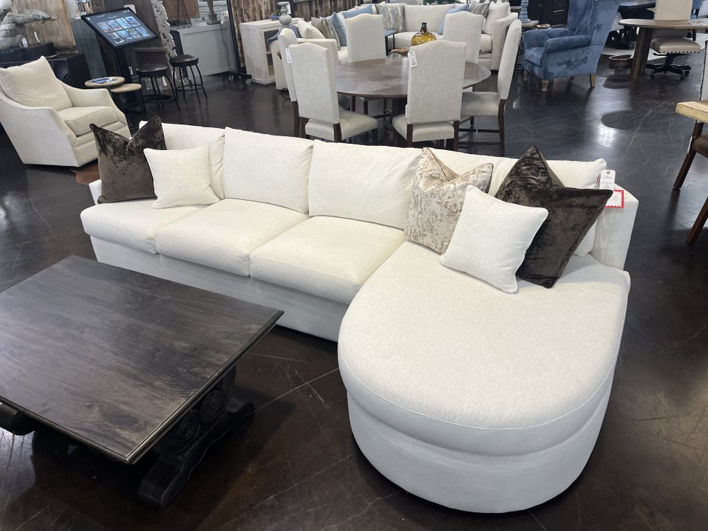 Curved Back RAFC 2pc Sectional 