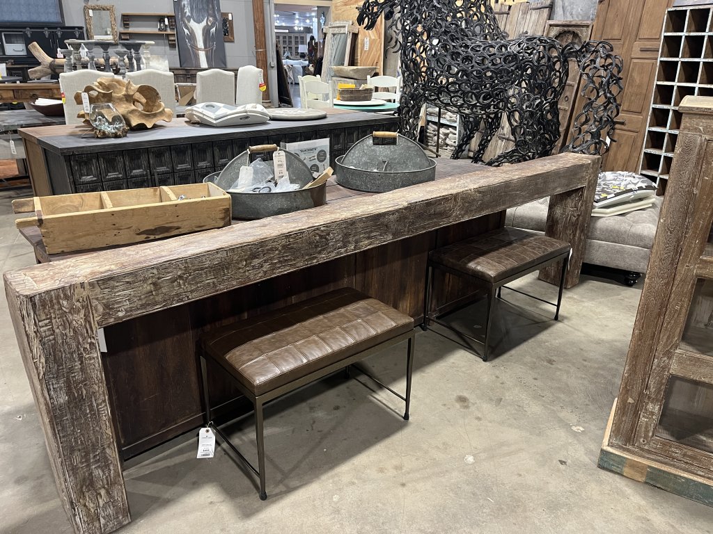 Reclaimed Beam from a Building Console