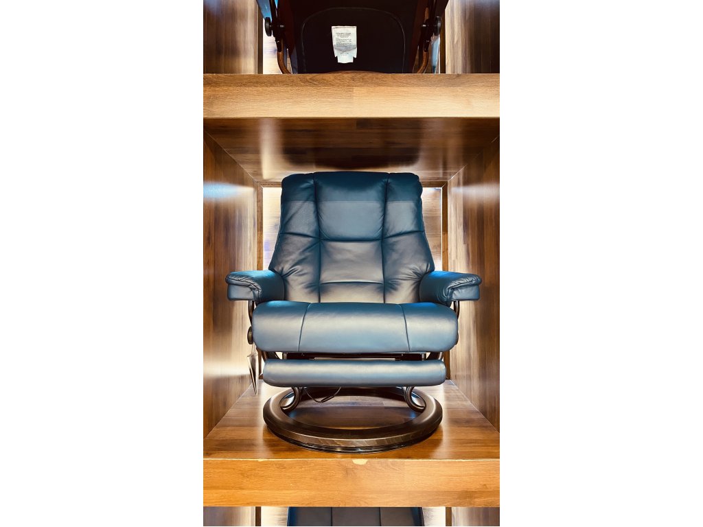 Stressless Mayfair Medium Classic Power Leg & Back - Alternative View