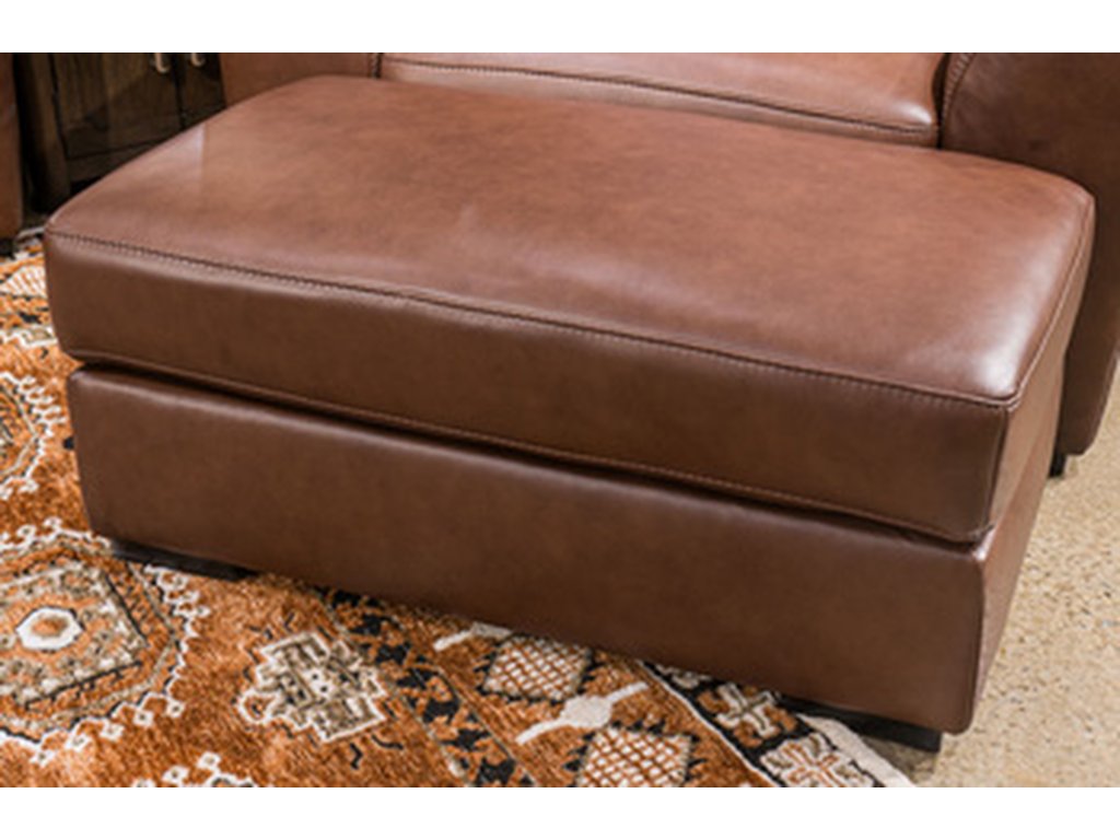 Brogliano Ottoman - primary view