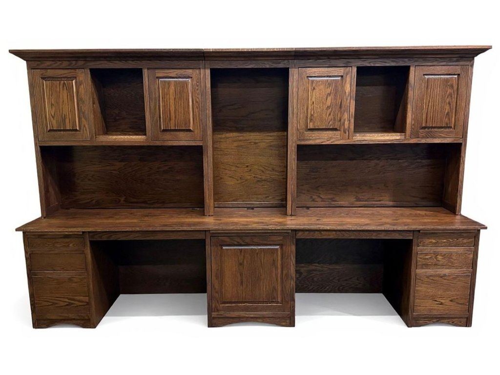 Custom Desk & Hutch