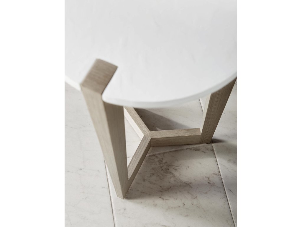 Axiom Accent Table