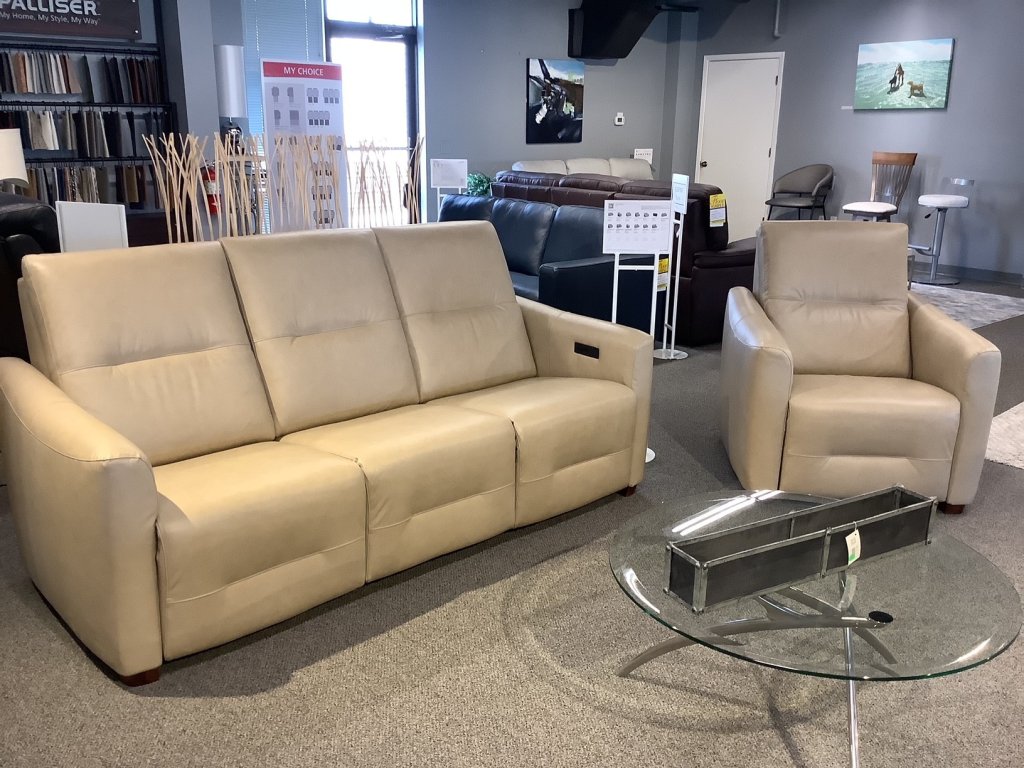 Palliser Sanibel Sofa & Recliner