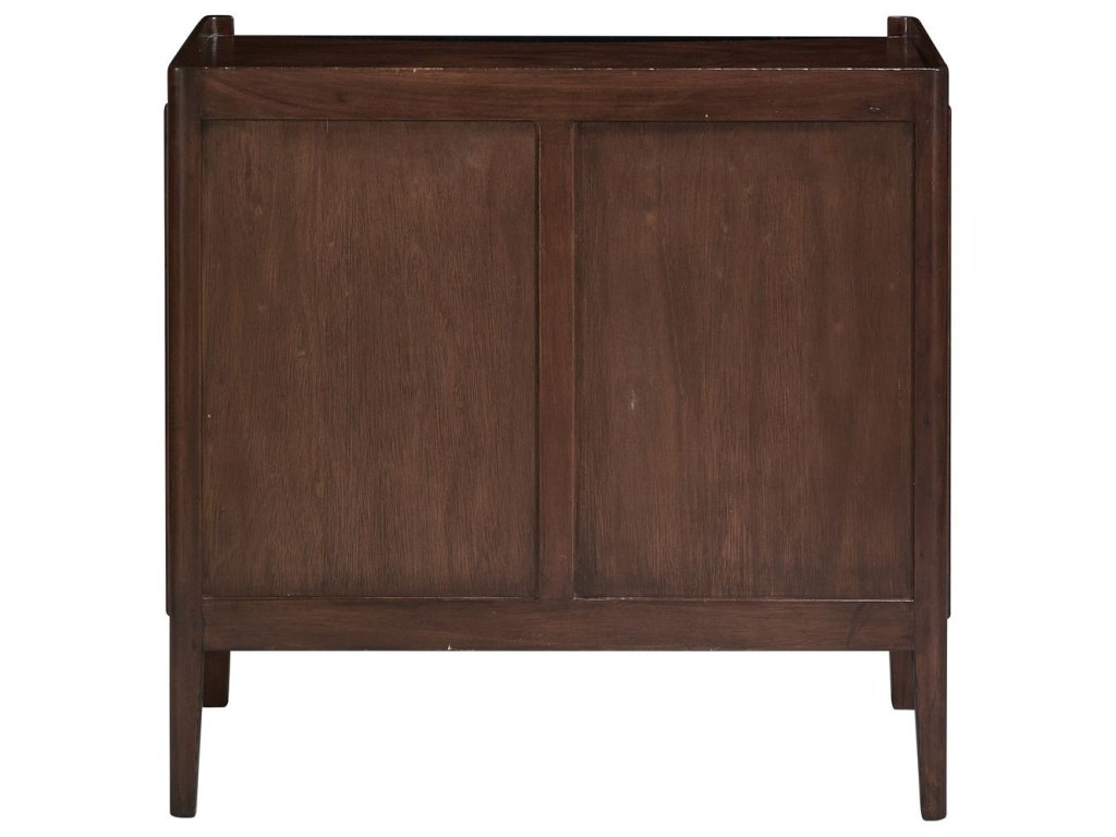 Chest of Drawers in Walnut