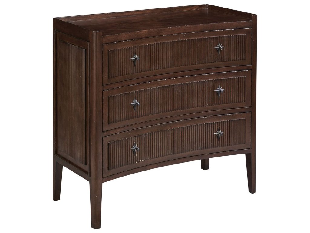 Chest of Drawers in Walnut