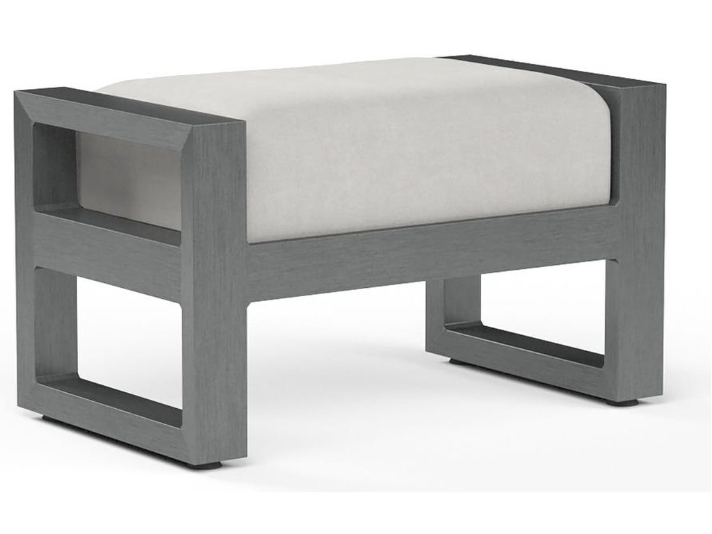 Redondo Ottoman in Cast Silver, No Welt