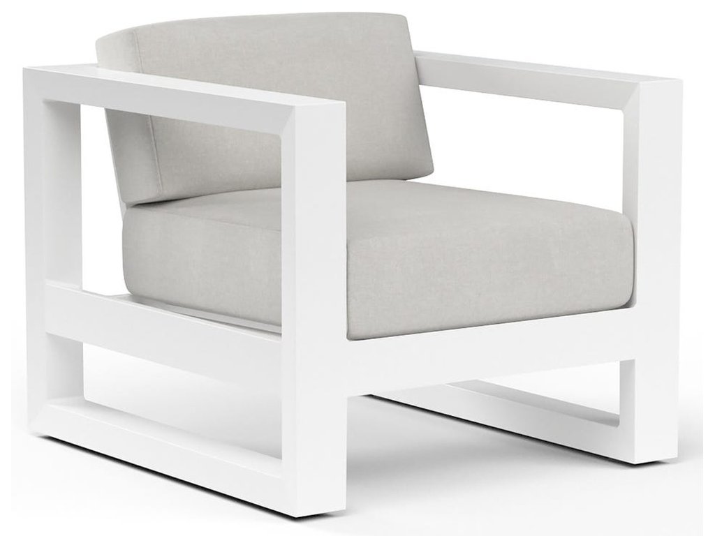 Newport Club Chair in Cast Silver, No Welt