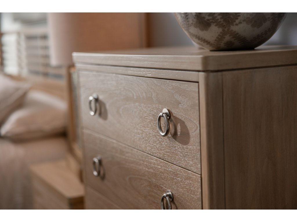 Sea Winds Monterey 5 Drawer Chest in Sandstone