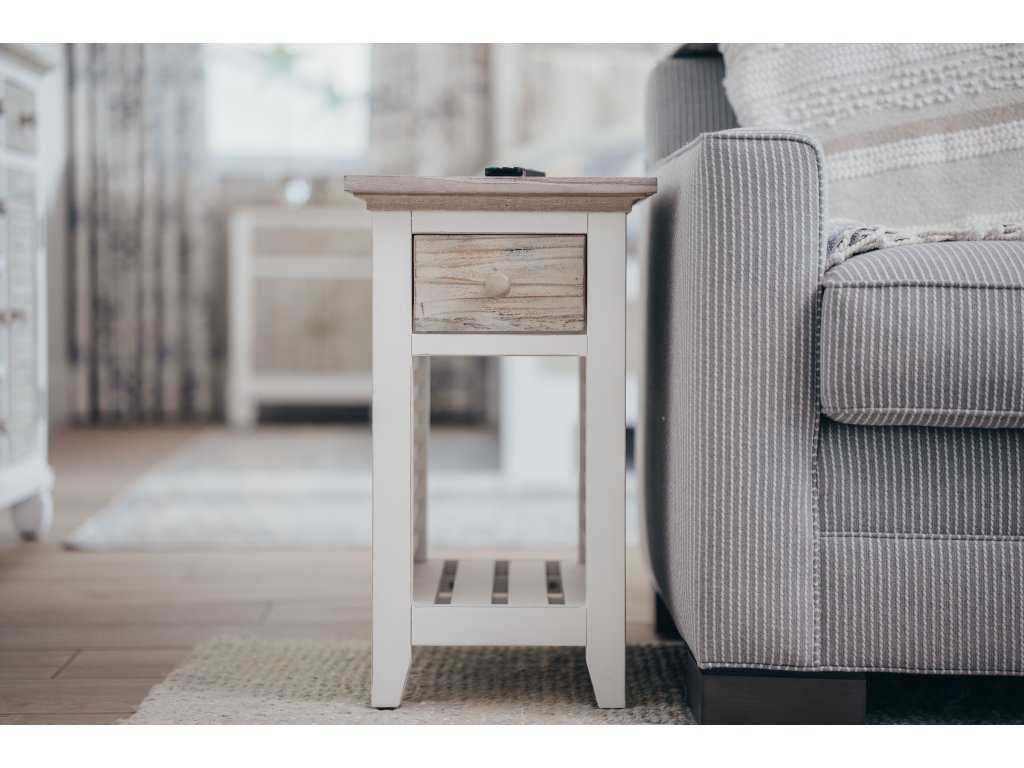 Sea Winds Islamorada Chairside Table in Dapple Grey/Blanc