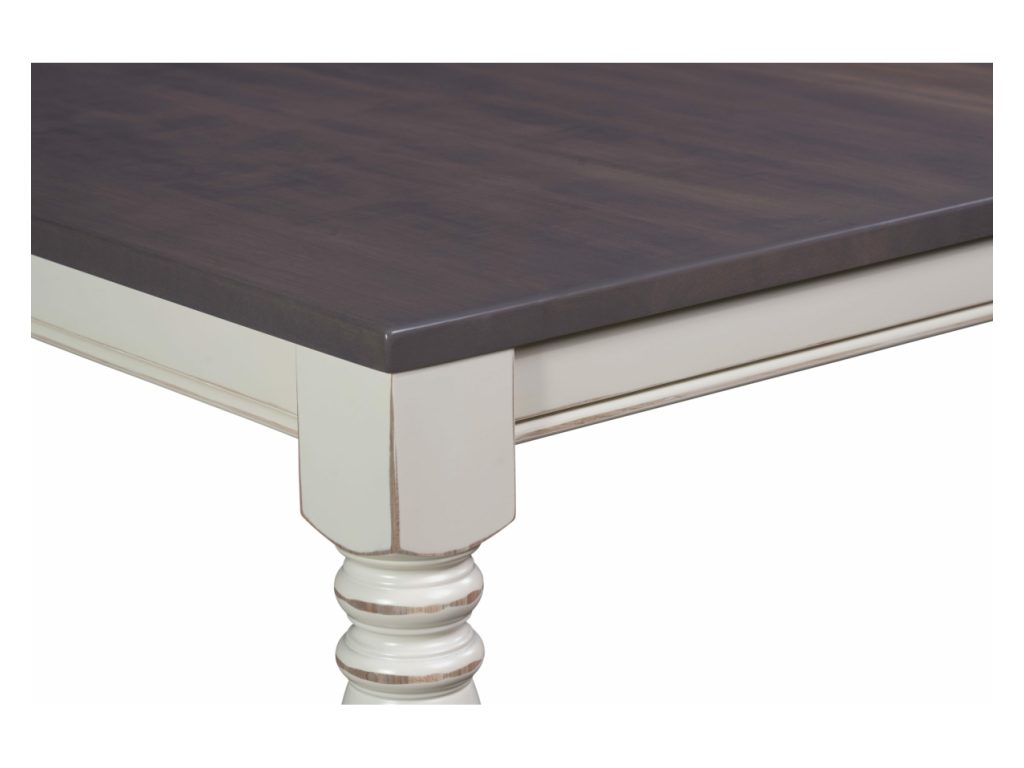 Amish Furniture of NE Farmington Legged Table, alternate view