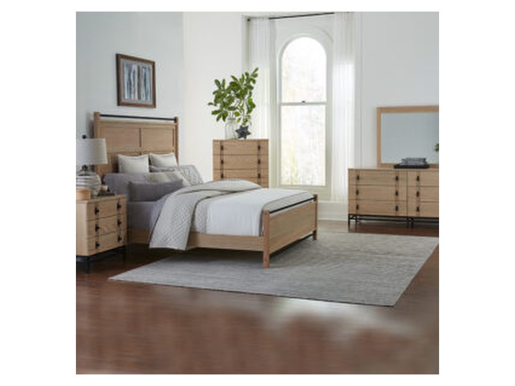 Amish Furniture of NE Abshire Chest, alternate view