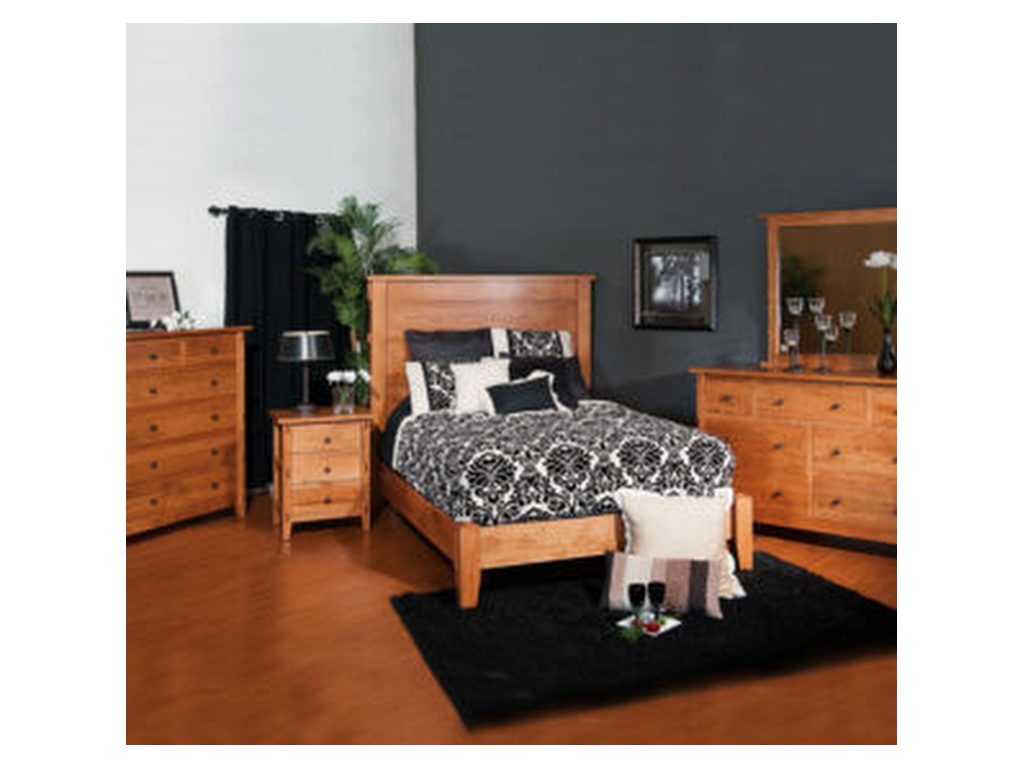 Amish Furniture of NE Bungalow Door Chest, alternate view