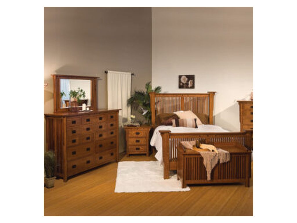Royal Mission Blanket Chest Trunk, alternate view