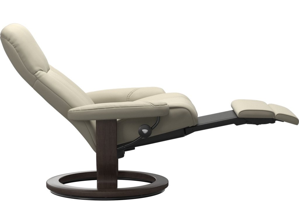Consul (M) Classic Base Recliner with Power - image 3