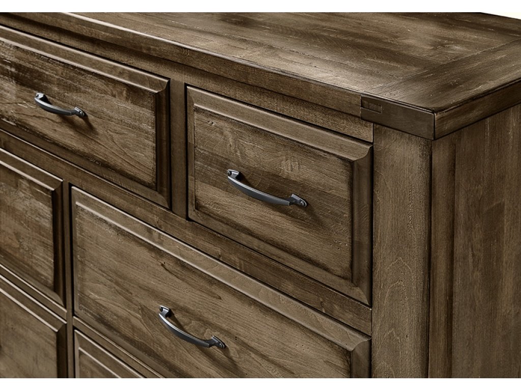 Triple Dresser - 7 Drawers - image 2