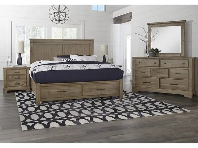 Mansion Bed With Footboard Storage