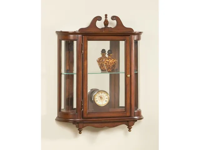 Melinda Wall Curio