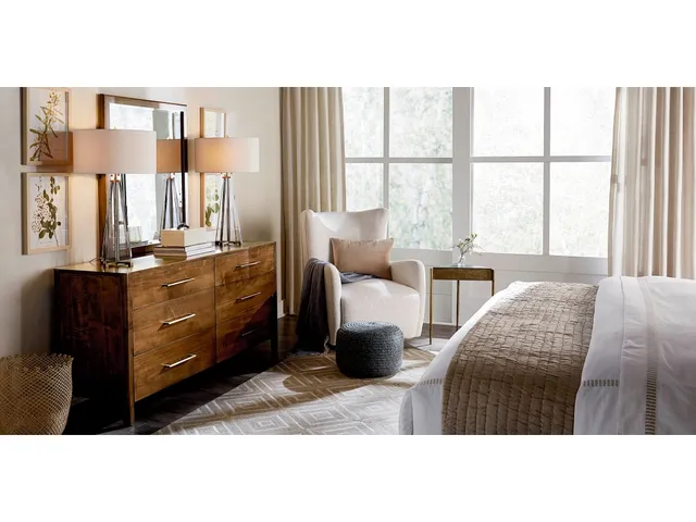 Juliana Table Lamp - Alternative View