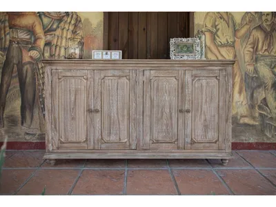 4 Doors Console