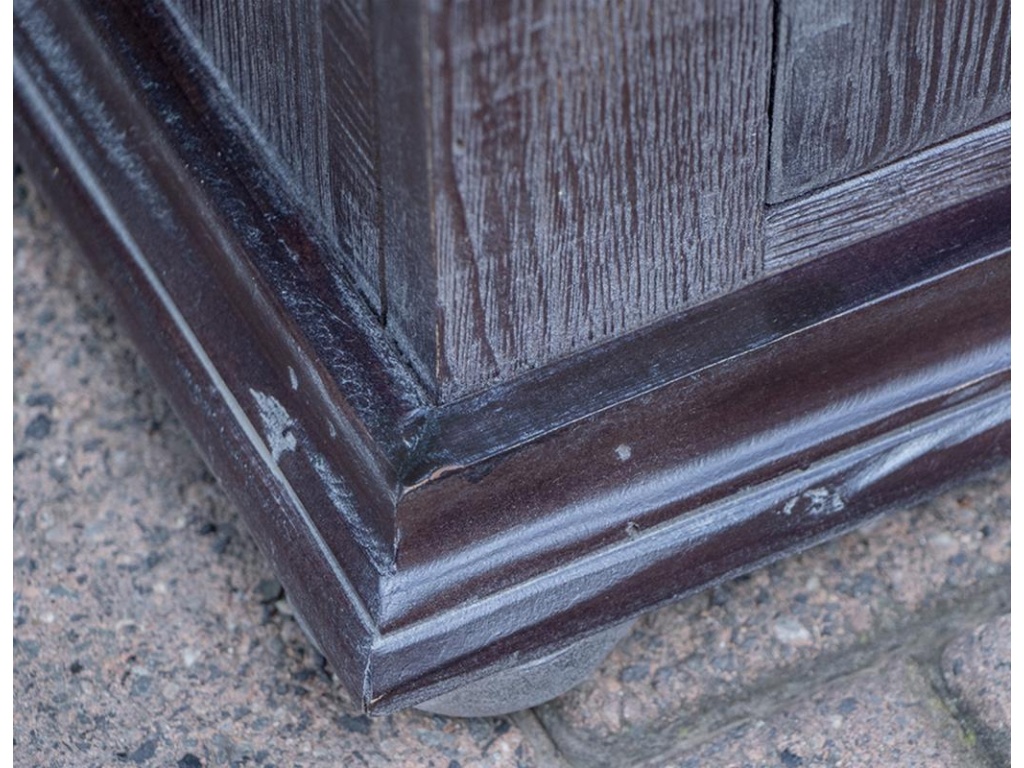 4 Door Console - image 3