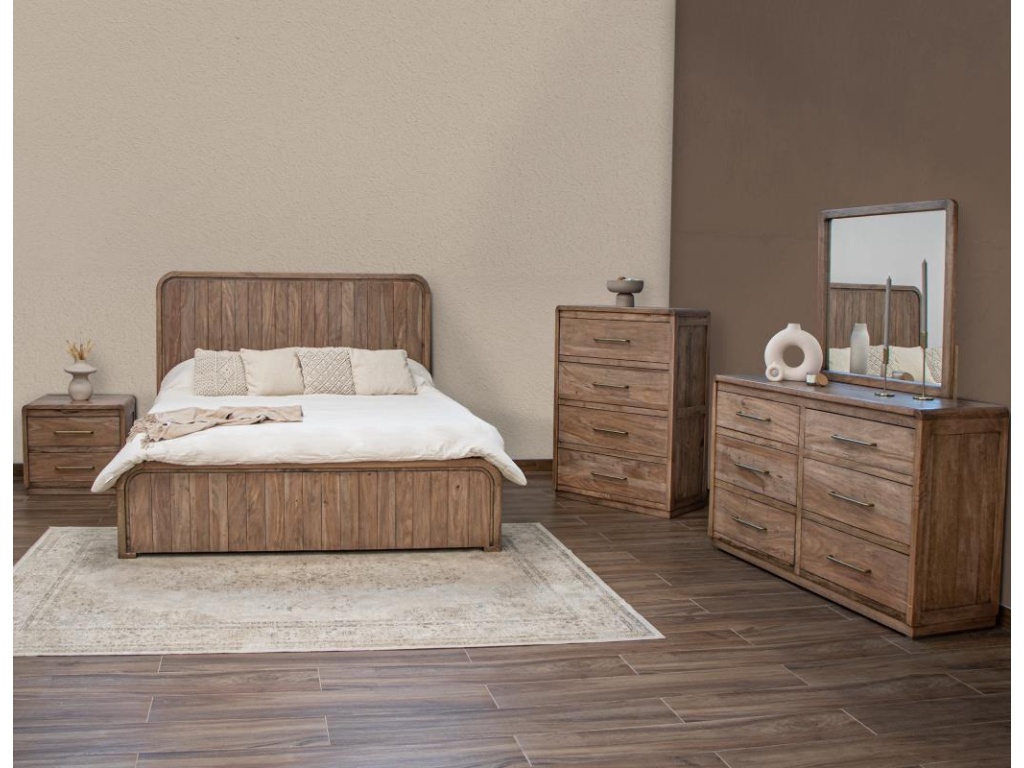 4 Drawer Chest - image 1