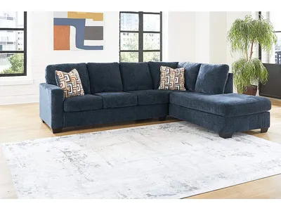 Aviemore 2-Piece Sectional with Chaise
