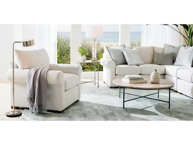 Hanover Roll Arm Chair - Alternative View