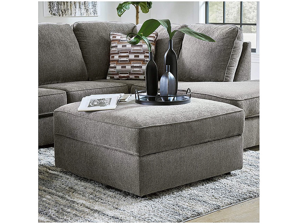 O'Phannon 2-Piece Sectional and Ottoman - image 11