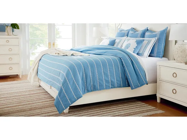 Plymouth Coverlet