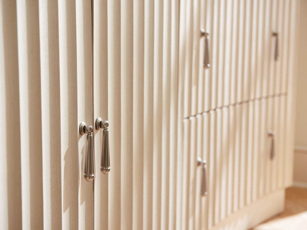 Ellerston Media Console - image 3