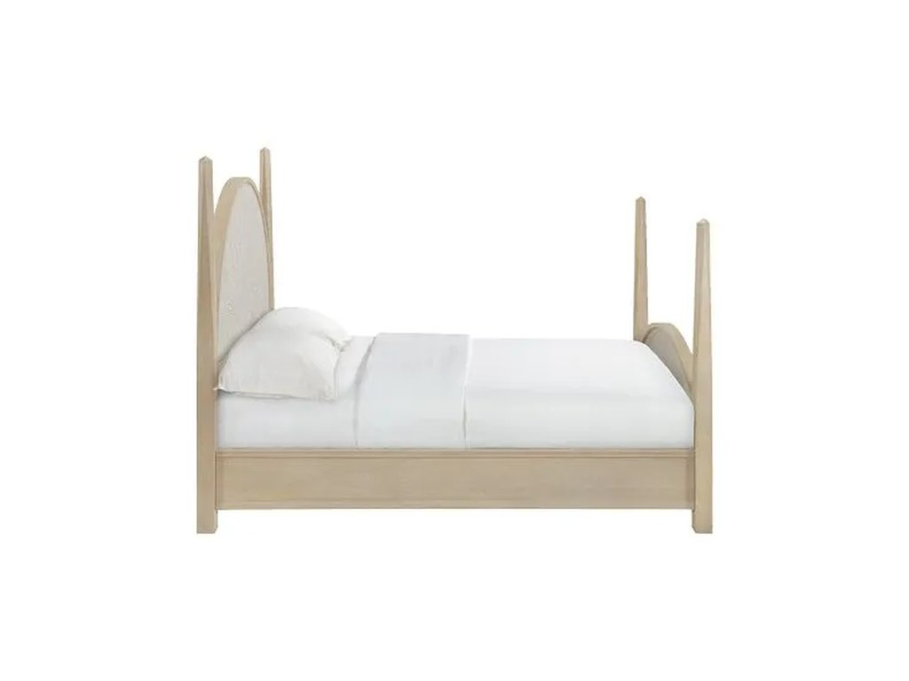 Catalina Queen Poster Bed - image 3