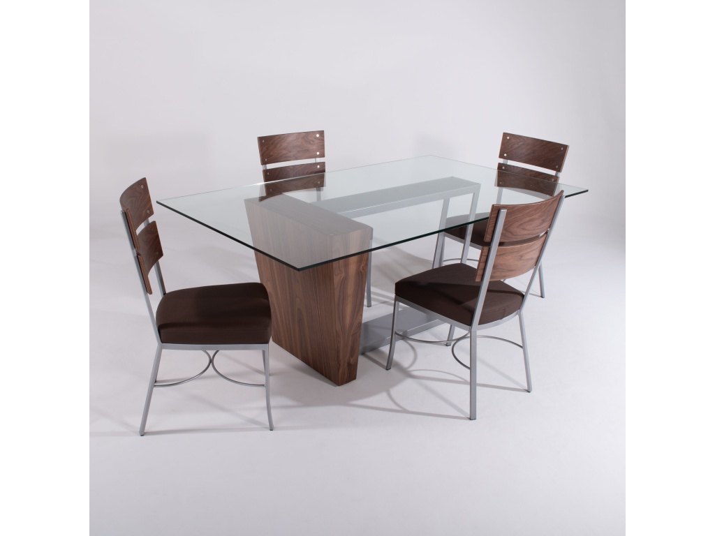 Johnston Casuals Furniture Brodie Dining Table and Maddie Chairs, alternate view 4