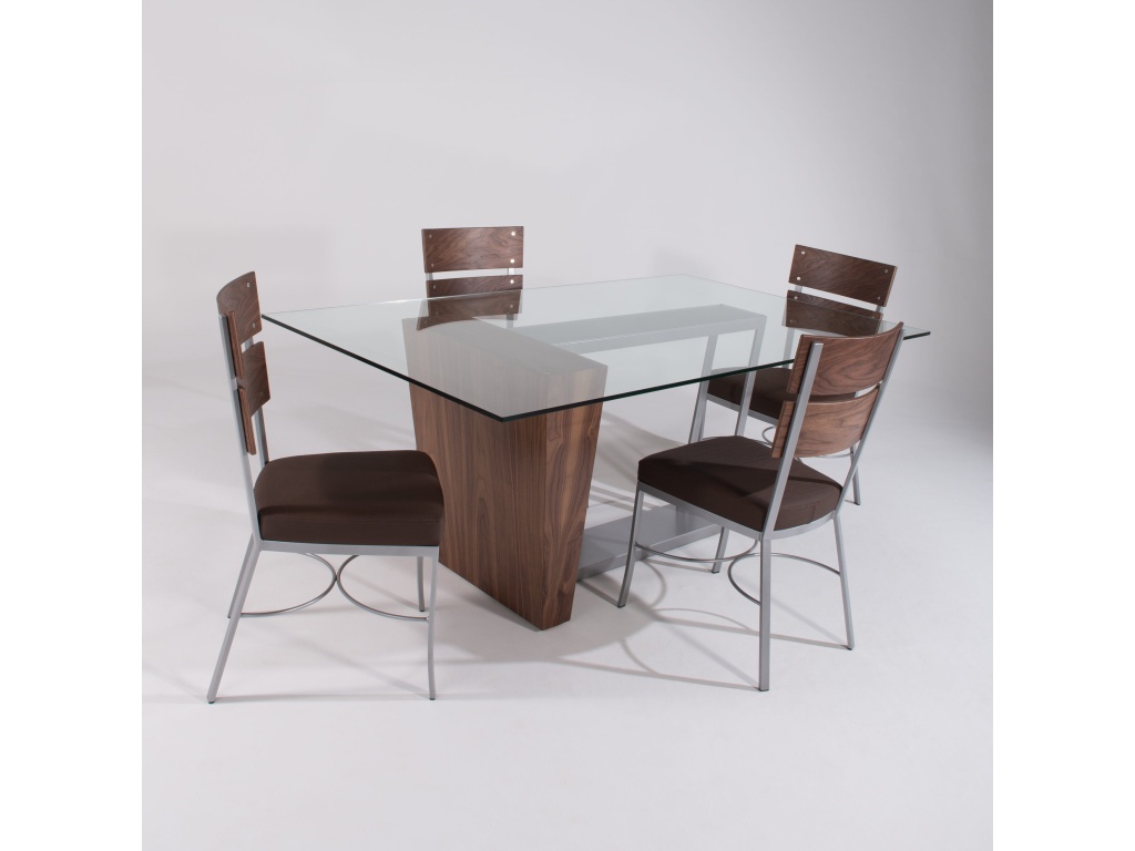 Johnston Casuals Furniture Brodie Dining Table and Maddie Chairs, alternate view 2