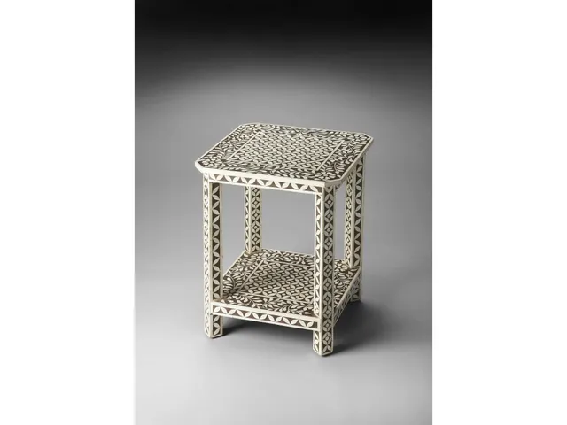 Amelia Side Table
