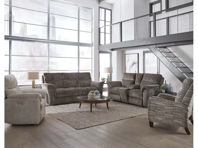 Triple Power Loveseat w/Console