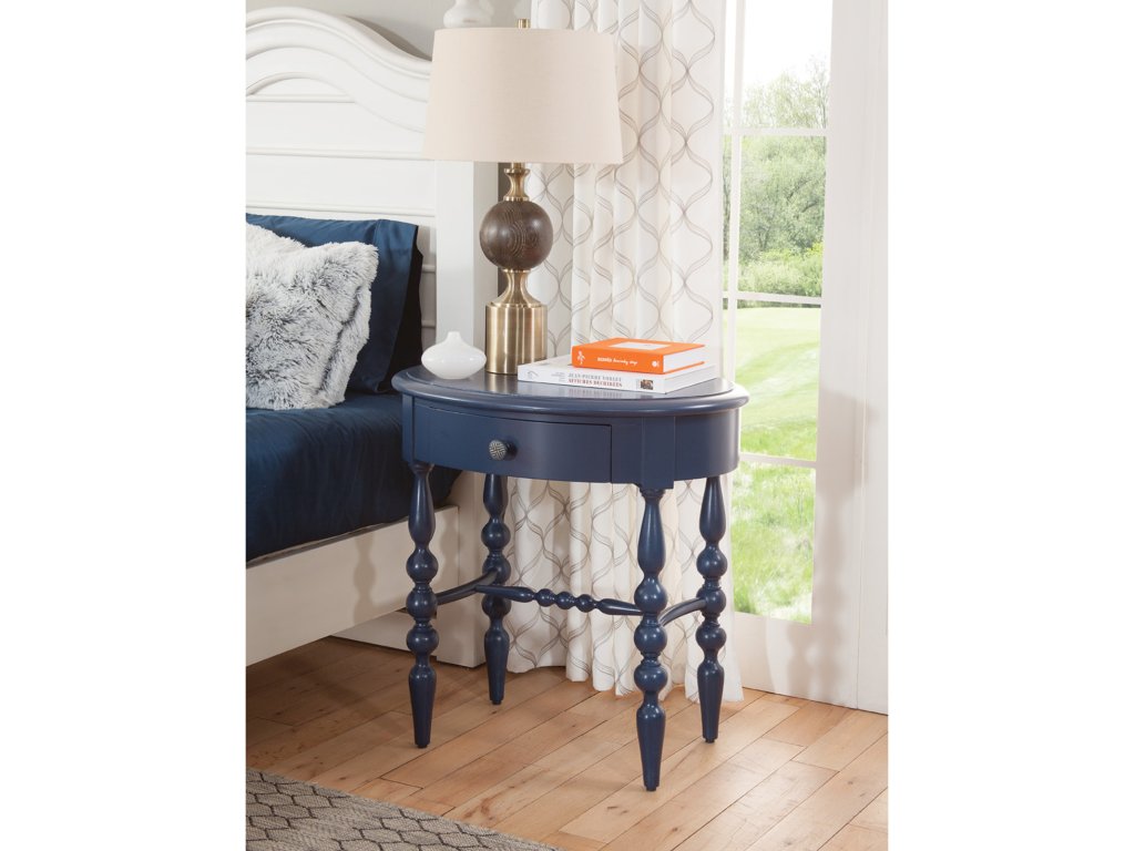 3910 Rodanthe Accent Table - image 1