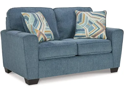 Cashton Loveseat