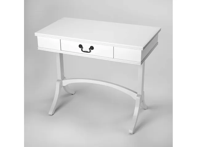 Alta Writing Desk