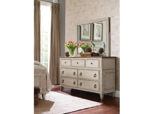 Southbury Drawer Dresser