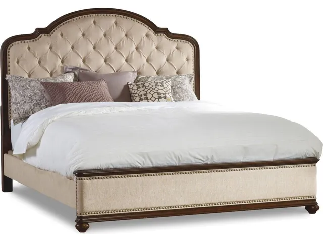 Leesburg Queen Upholstered Bed
