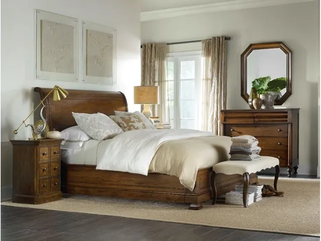 Archivist King Sleigh Bed w/Low Footboard - Alternative View