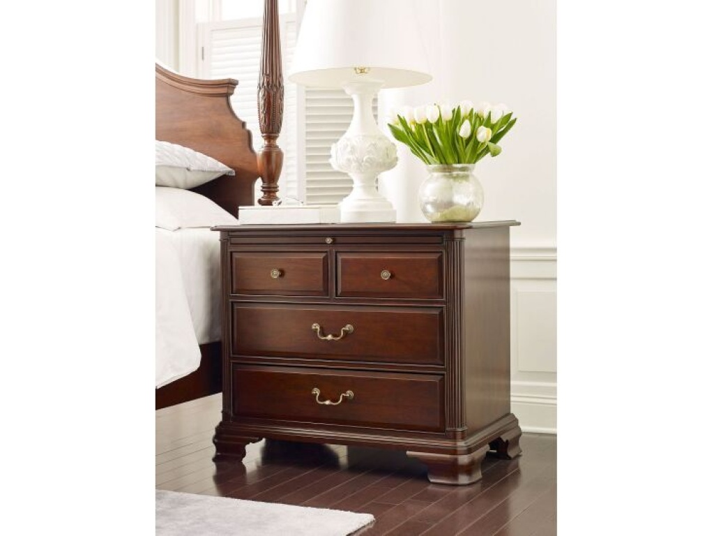 Bachelor'S Chest - image 1