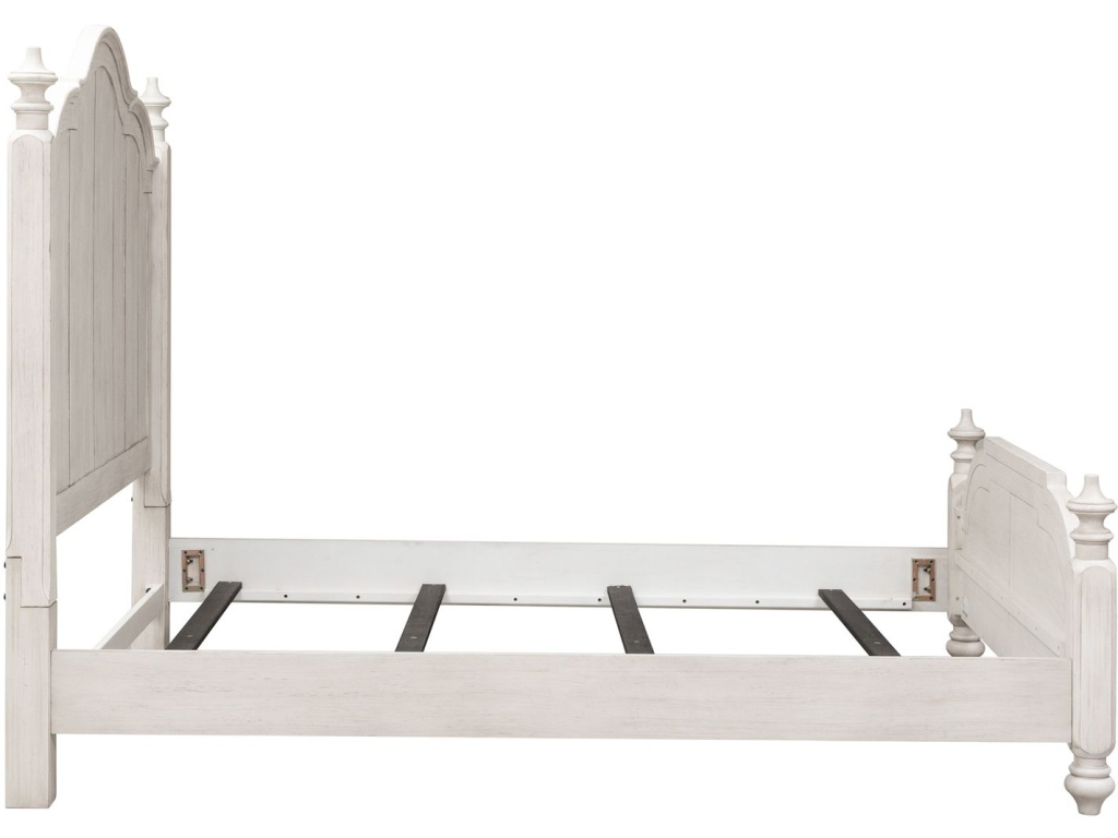 Queen Poster Bed - image 4