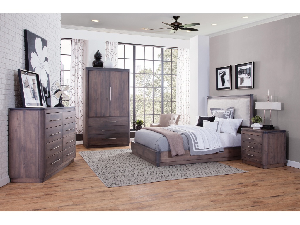 Yutzy Woodworking Rialto Queen Upholstered Bed, alternate view 1