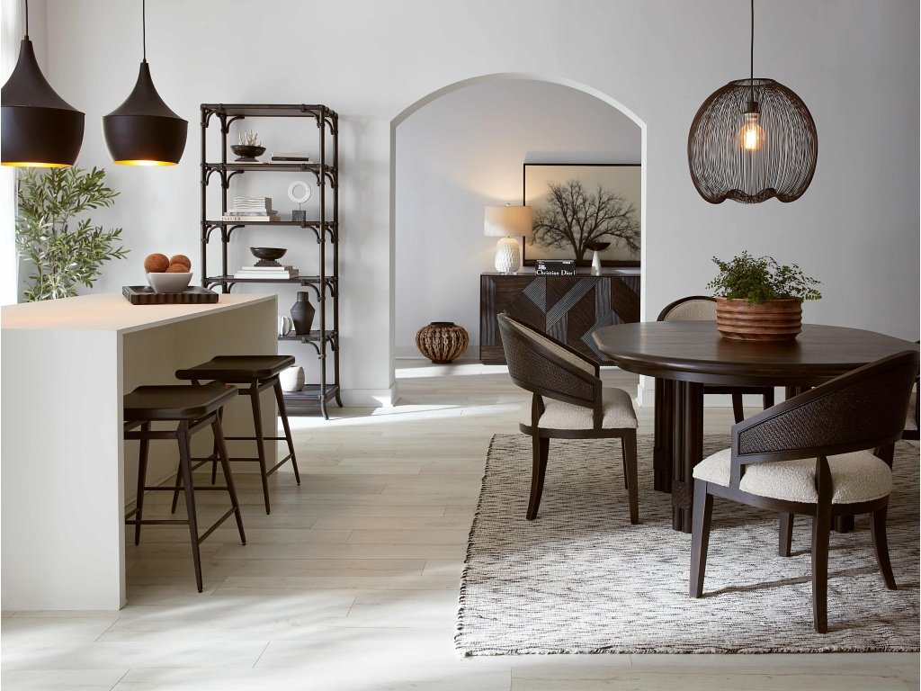 Retreat Pole Rattan Round Dining Table w/1-20in leaf - image 5