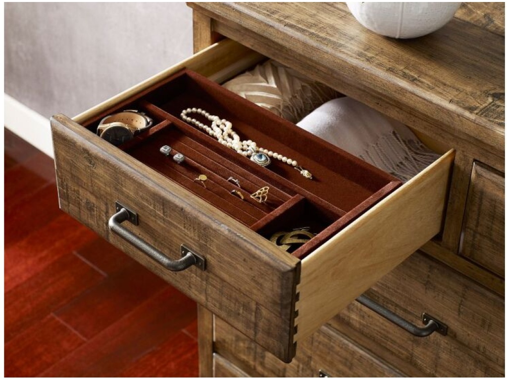 Westwood Bureau - image 3