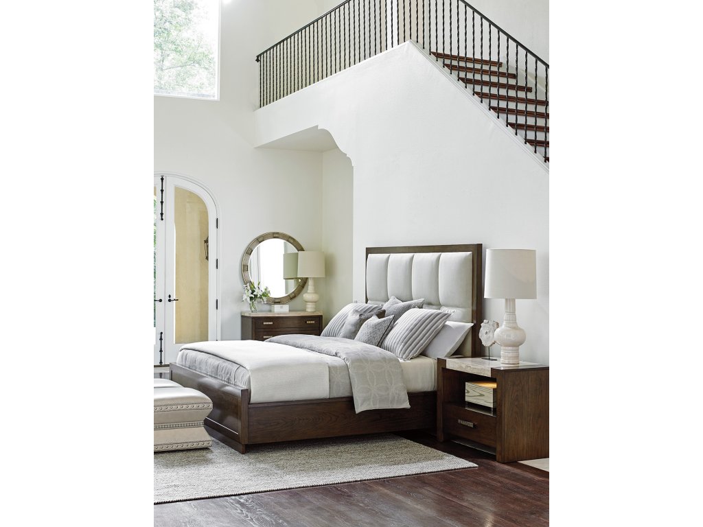 Casa Del Mar Upholstered Bed 6/6 King - image 3