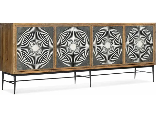 Commerce & Market Giovanni Entertainment Console