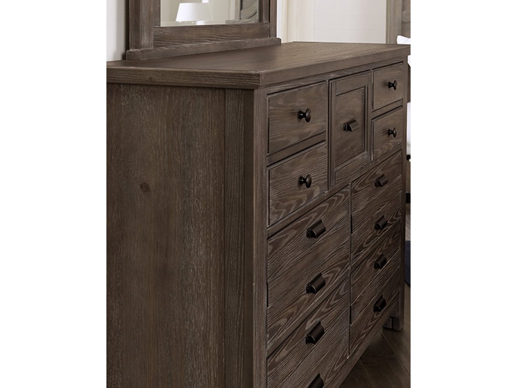 Master Dresser - 9 Drawer - image 1